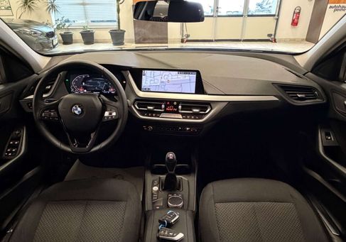 BMW 118, 2022