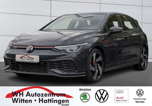 Volkswagen Golf, 2022