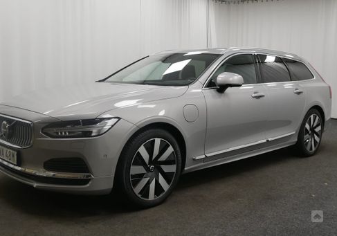 Volvo V90, 2025