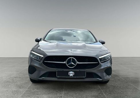 Mercedes-Benz A 220, 2023