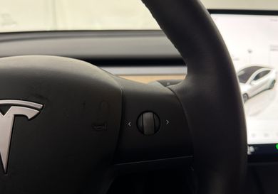 Tesla Model Y, 2022