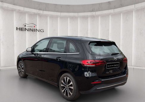 Mercedes-Benz B 250, 2022