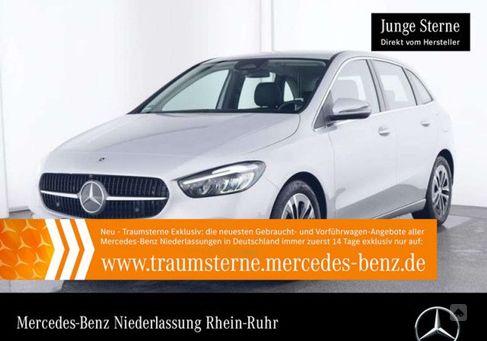 Mercedes-Benz B 180, 2023