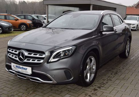 Mercedes-Benz GLA 180, 2017