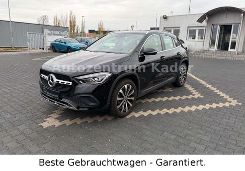 Mercedes-Benz GLA 200, 2020