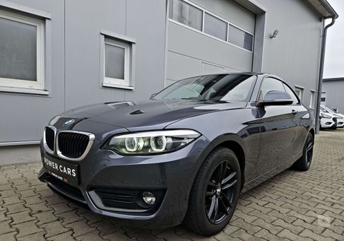 BMW 218, 2018