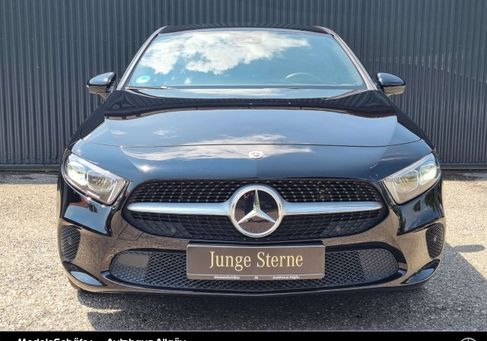 Mercedes-Benz A 250, 2022