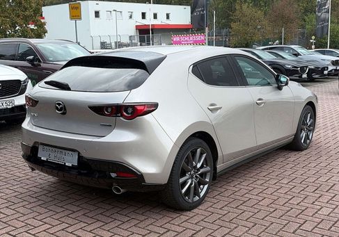 Mazda 3, 2025 3