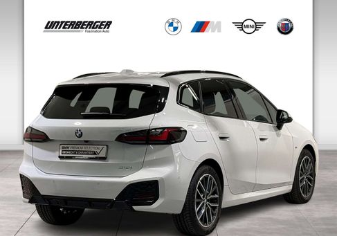 BMW 218, 2022 3