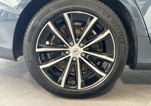 Volvo V60, 2023