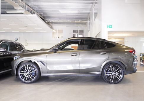 BMW X6 M50, 2023
