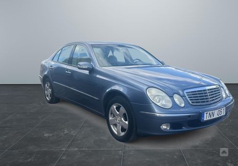 Mercedes-Benz E 240, 2003