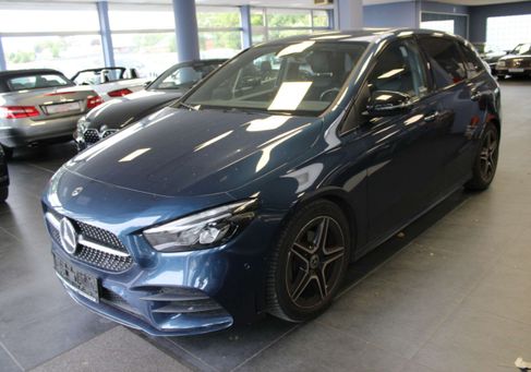 Mercedes-Benz B 180, 2020