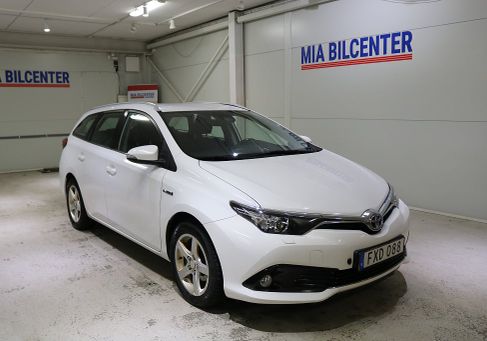 Toyota Auris Touring Sports, 2016