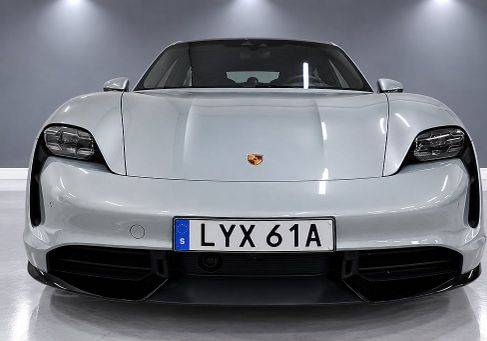 Porsche Taycan, 2020 3