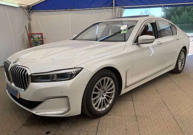 BMW 740, 2020