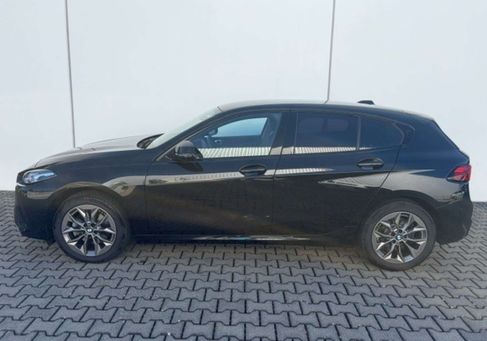BMW 118, 2024