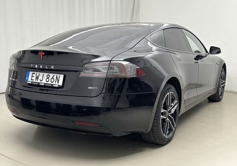 Tesla Model S, 2016