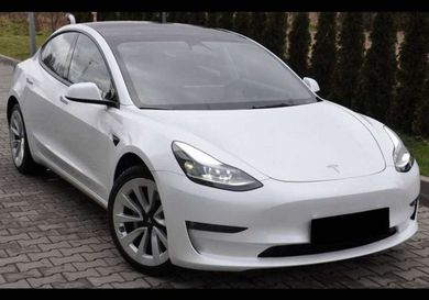 Tesla Model 3, 2020