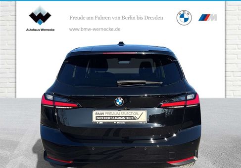 BMW 216, 2023