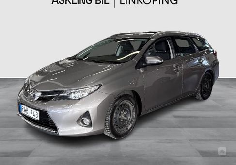 Toyota Auris Touring Sports, 2013