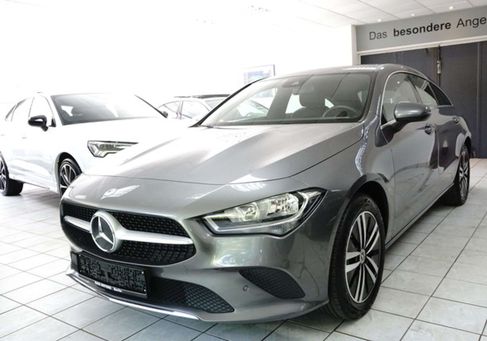 Mercedes-Benz CLA 250, 2022