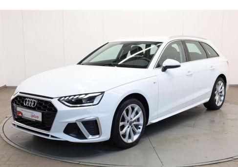 Audi A4, 2022