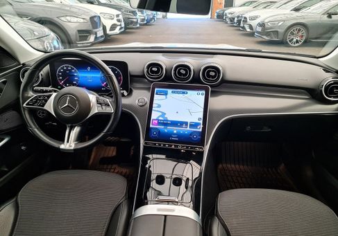 Mercedes-Benz C 220, 2022