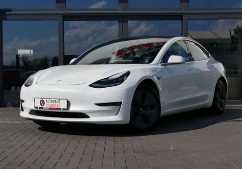 Tesla Model 3, 2020 3