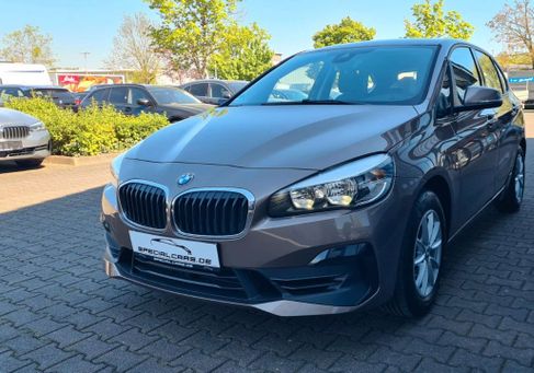 BMW 220, 2019 3