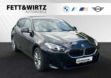 BMW 120, 2025