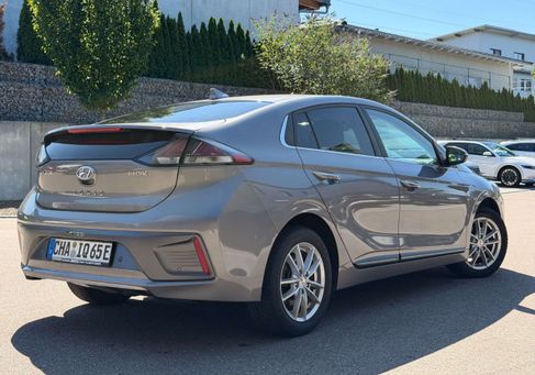 Hyundai IONIQ, 2022 2