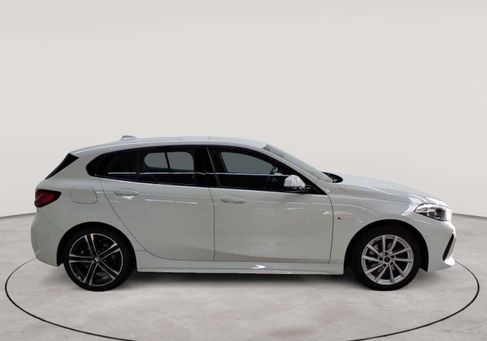 BMW 118, 2023