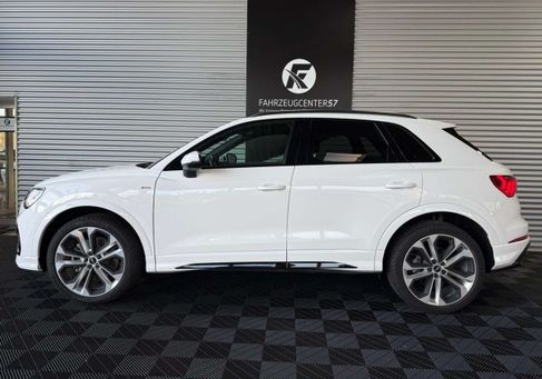 Audi Q3, 2022