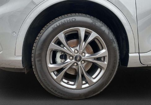 Ford Kuga, 2022
