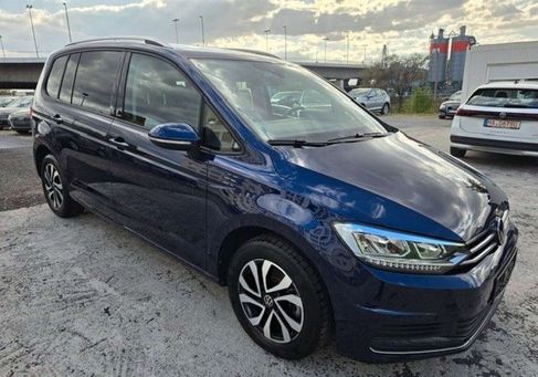 Volkswagen Touran, 2022 3