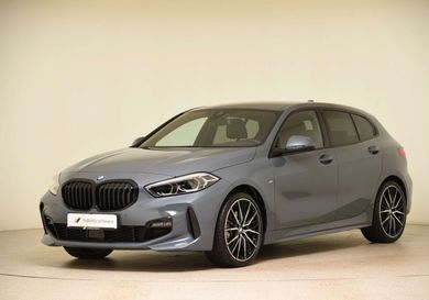 BMW 118, 2023