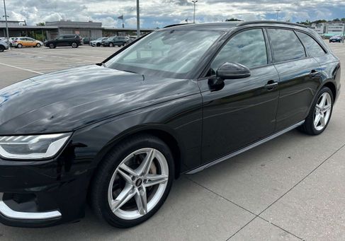 Audi A4, 2022