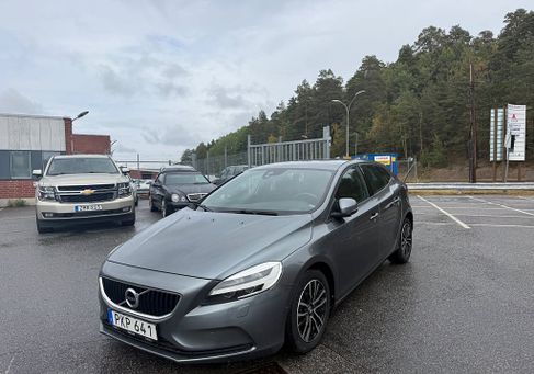 Volvo V40, 2018