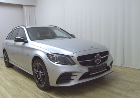 Mercedes-Benz C 300, 2021 3
