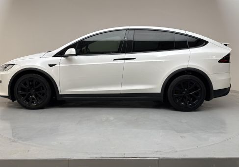 Tesla Model X, 2023
