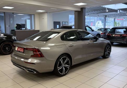 Volvo S60, 2021