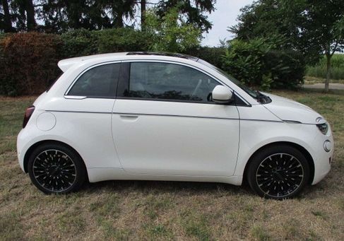 Fiat 500, 2023