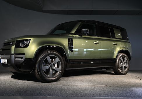 Land Rover Defender, 2026