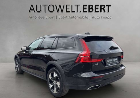 Volvo V60 Cross Country, 2021