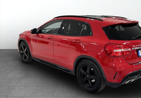 Mercedes-Benz GLA 220, 2016