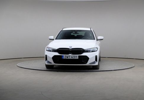 BMW 330, 2023 3