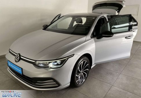 Volkswagen Golf, 2022 3