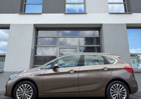 BMW 225, 2020