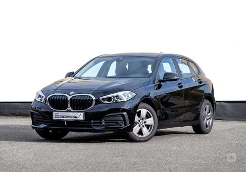 BMW 118, 2022